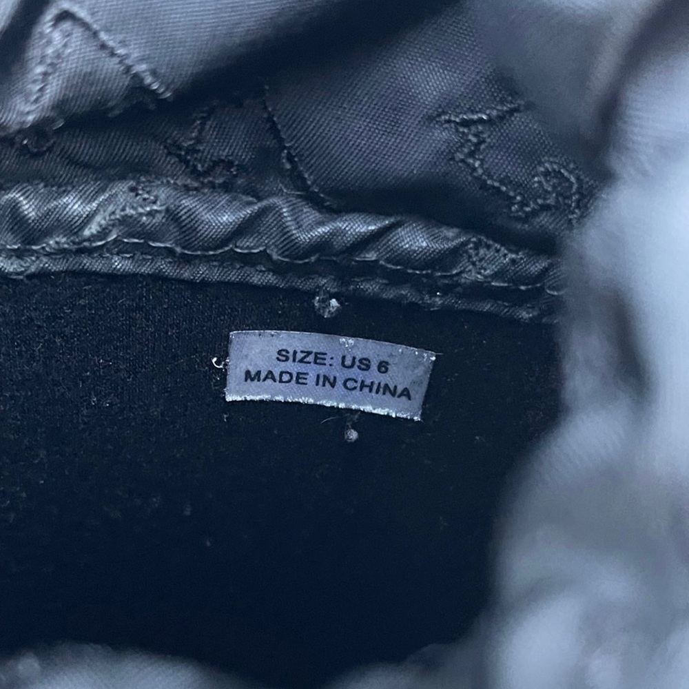 Juicy Couture Authentic - image 3